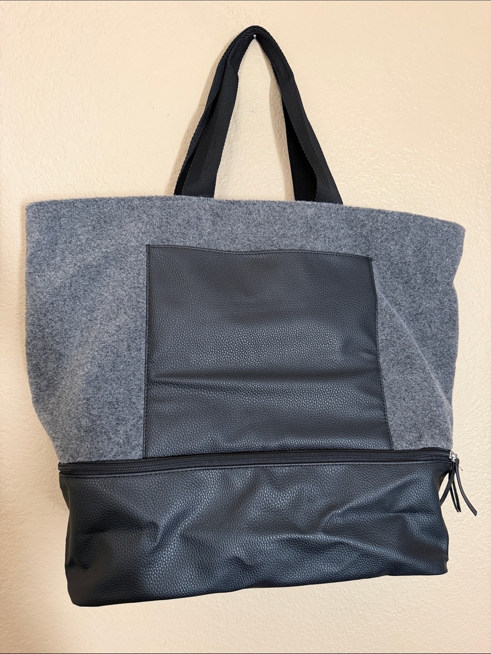 DSW Grey and Black Travel Bag with Shoe Compartment